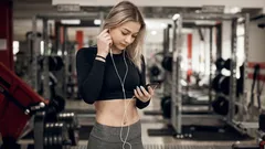 Opravdu pomáhá hudba lépe trénovat a dosahovat lepších výsledků?